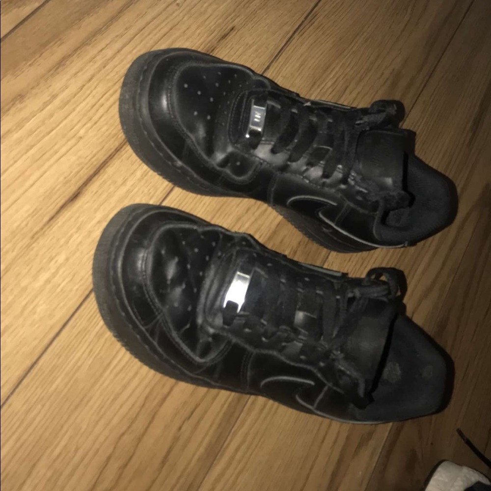 Nike air forces size 6.5 woman’s good condition